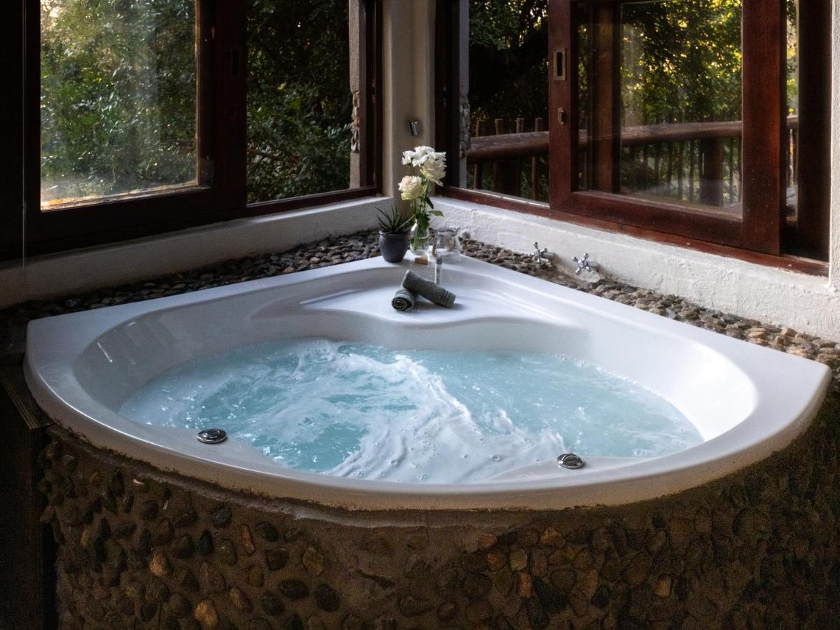 Leopard'S Lair Bush Lodge Hoedspruit Exterior foto