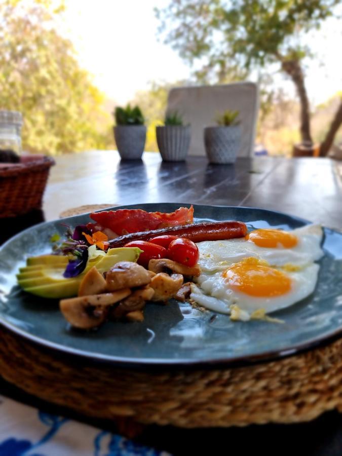 Leopard'S Lair Bush Lodge Hoedspruit Exterior foto