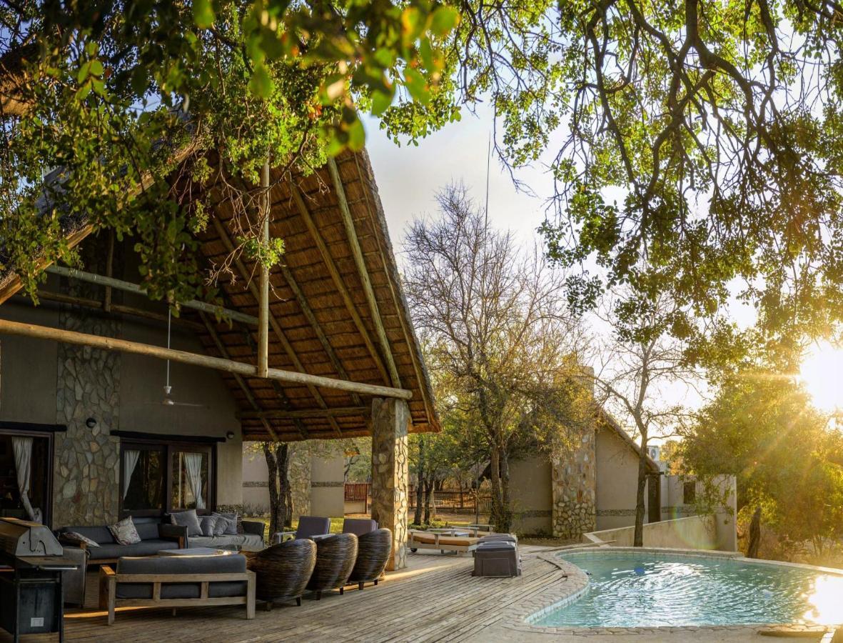 Leopard'S Lair Bush Lodge Hoedspruit Exterior foto